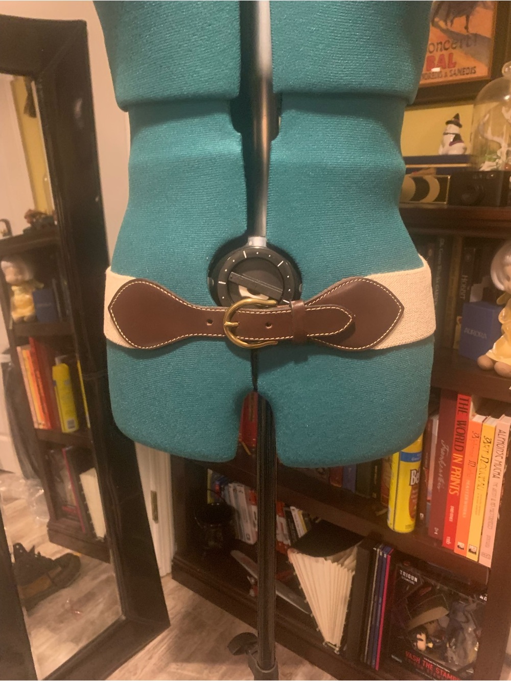 Banana Republic Canvas Waist Belt in Cream with Brown Leather